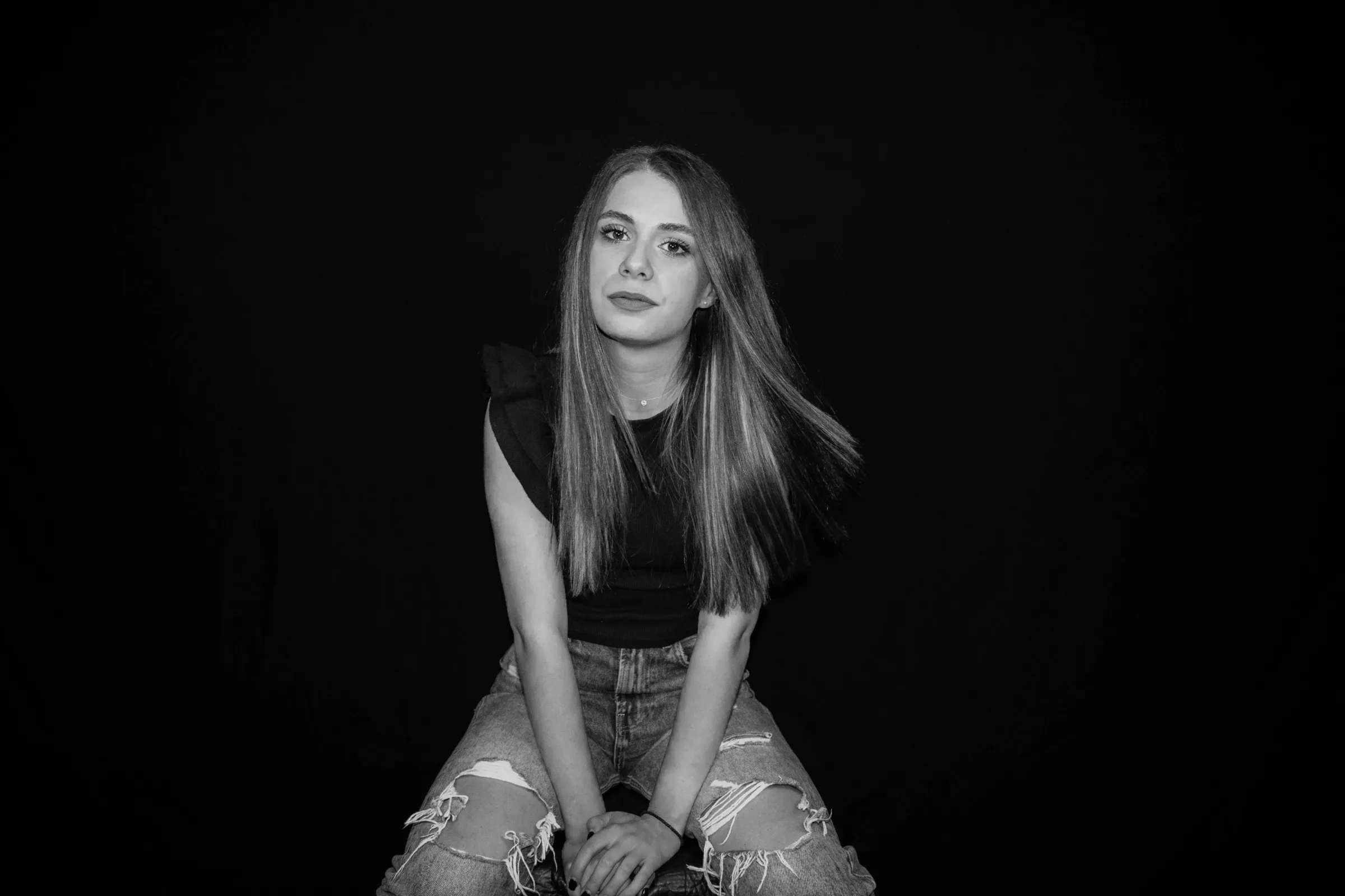 Andreea, portraits in Sibiu – photograph by Chris Stoica – photo 3 of 5