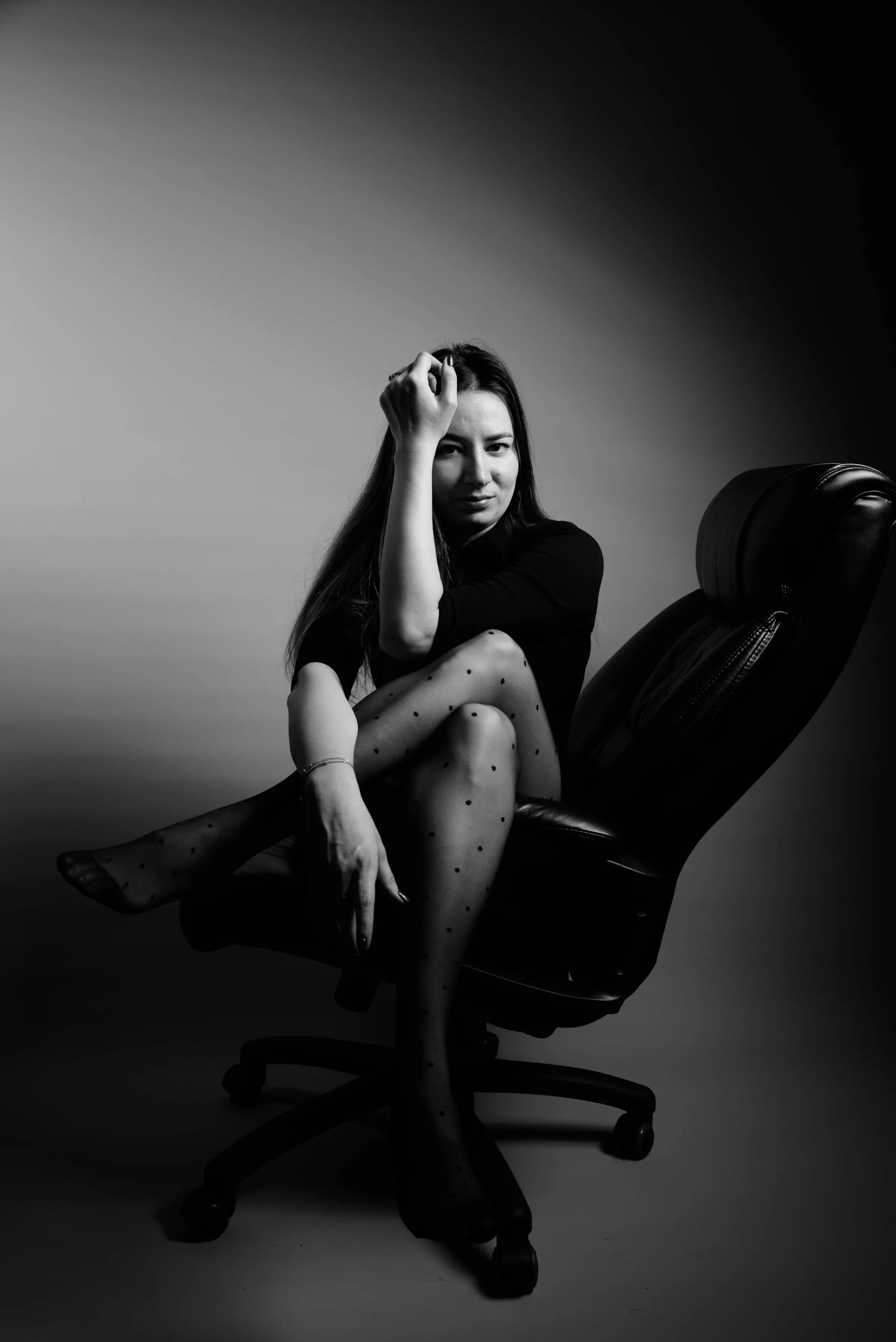 Eliza, portraits in Sibiu – photograph by Chris Stoica