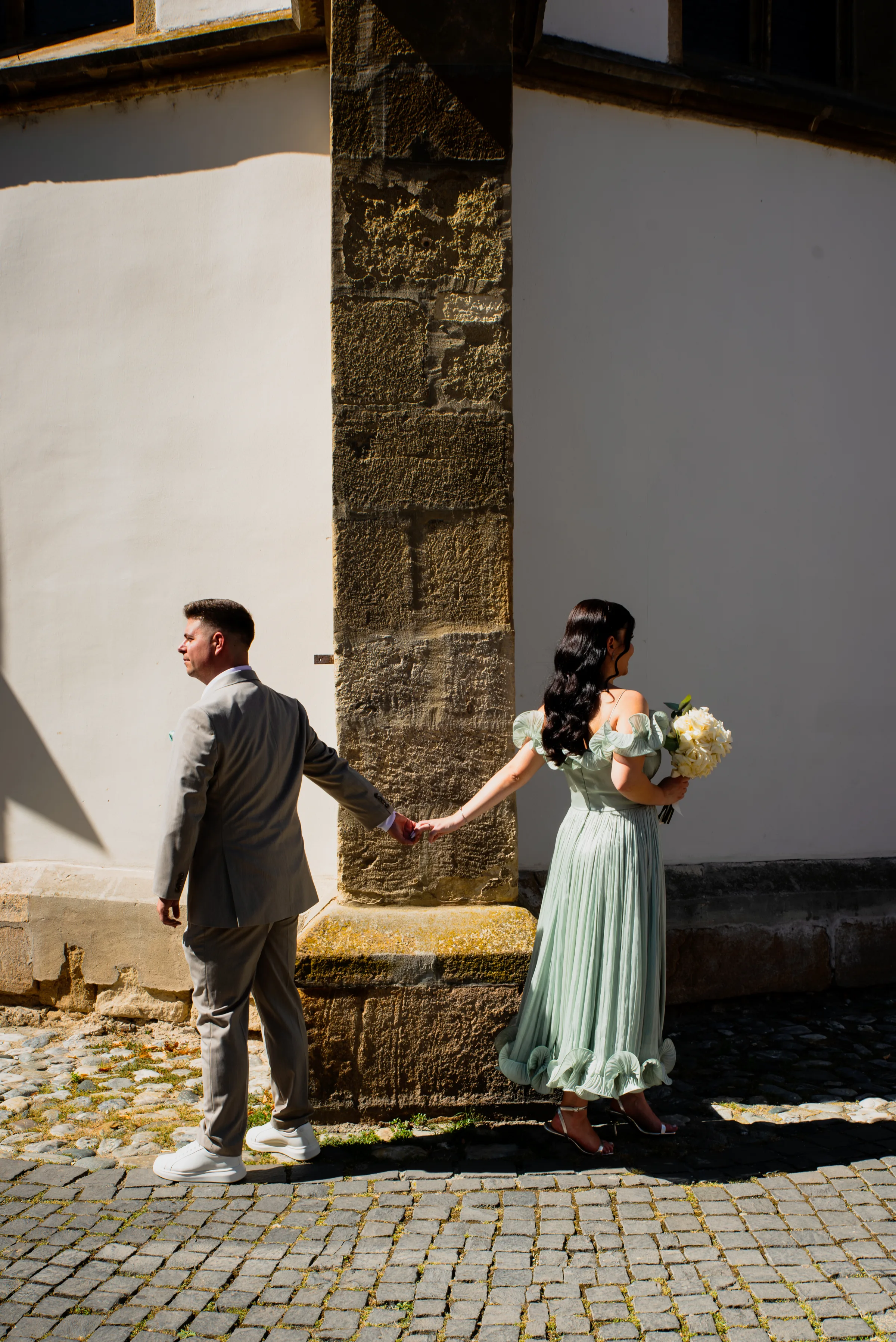 Teo & Alex, cununie civilă în Sibiu – fotografie de Chris Stoica – fotografia 12 din 15